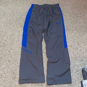 Under Armor lightweight warm up pants